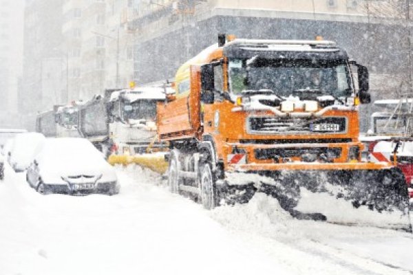 Utilaje de deszăpezire cedate gratuit Regionalei de Drumuri